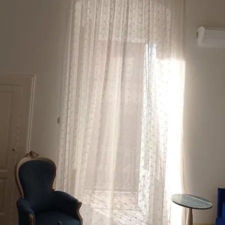 לינה וארוחת בוקר Chimera בארי