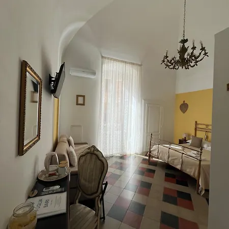 Chimera 3* Bari