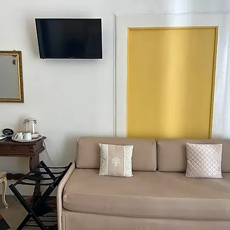 Chimera Bed and breakfast 3*